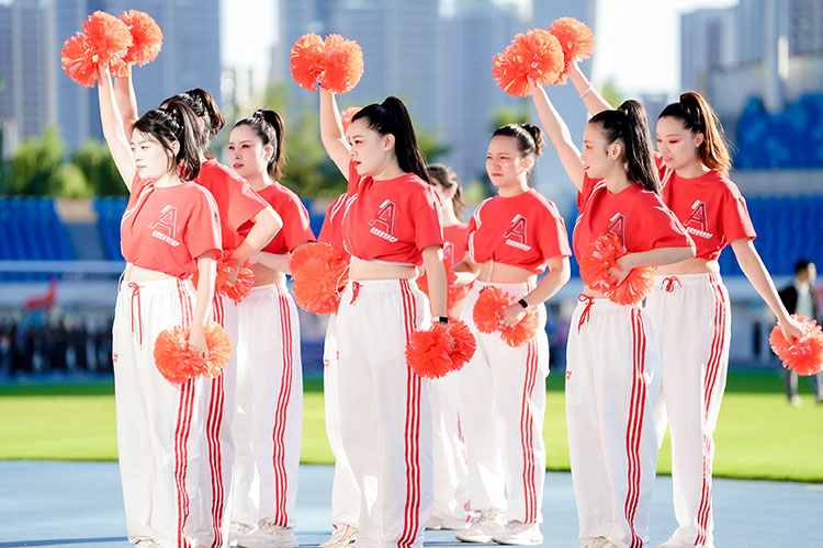 運(yùn)勸會(huì)拉拉操表演