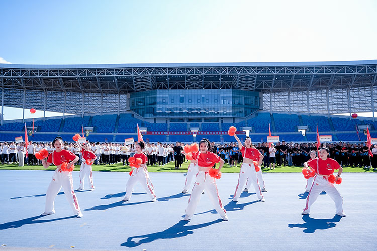 運(yùn)勸會(huì)拉拉操表演