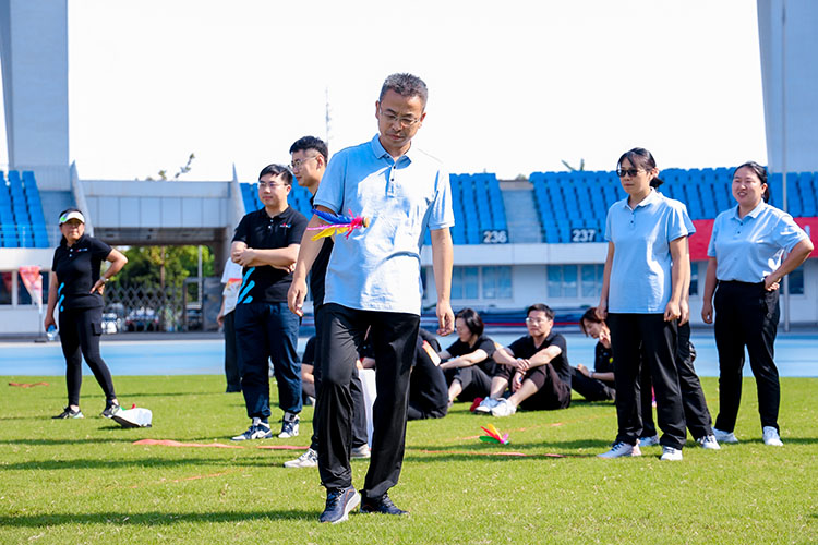 趣味運(yùn)動(dòng)會(huì),體育運(yùn)動(dòng)會(huì)