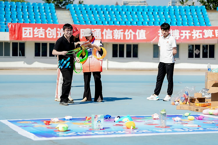 趣味運(yùn)動(dòng)會(huì),體育運(yùn)動(dòng)會(huì)